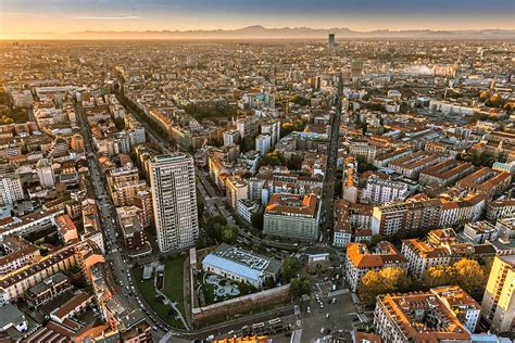 challenges of global city|Cities of Tomorrow .